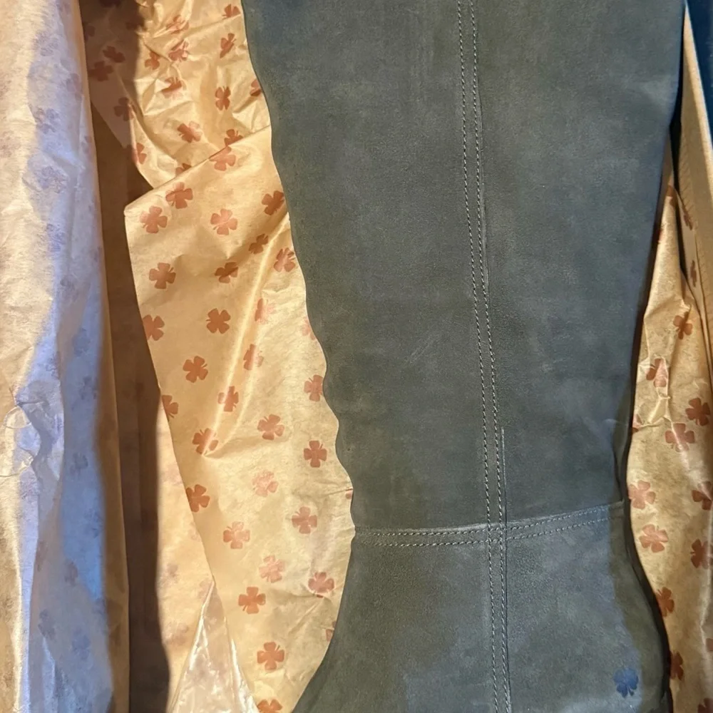 New Lucky Brand Women's Bonnay Knee-High Wide Calf Dress Boots size 8